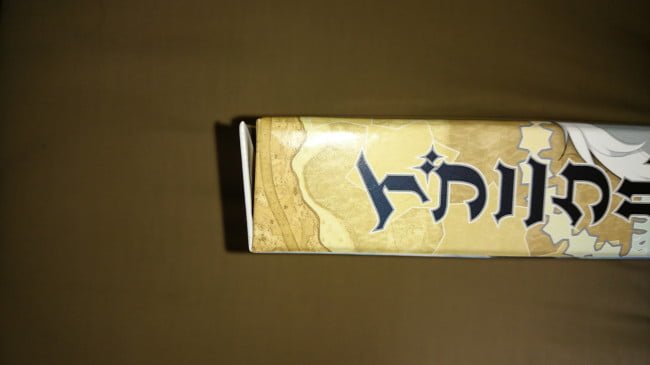 「イブニクル」の箱